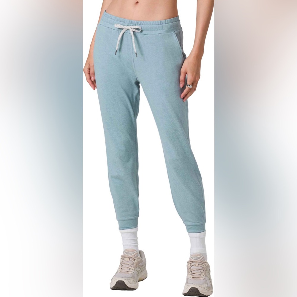 NWT Vuori Performance Jogger Shade Heather XL